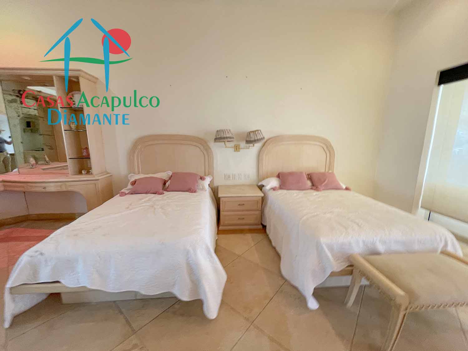 Tres Vidas Villa Universal - Recámara uno 2